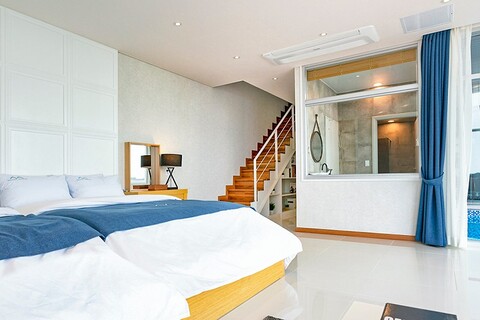 여수 마린테라스풀빌라