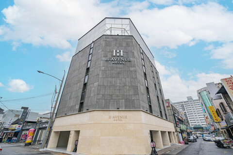 충주 호텔 에이치에비뉴 시청점