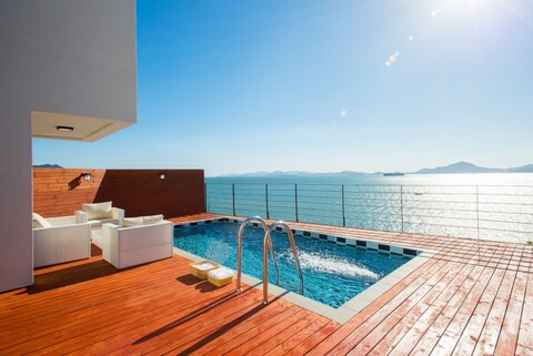 남해 아모리스풀빌라