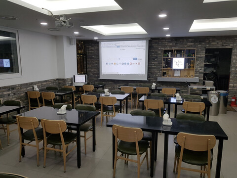 광주 상무 하운드호텔