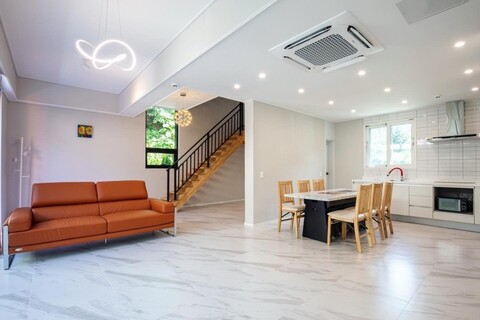 울산 스페스11풀빌라