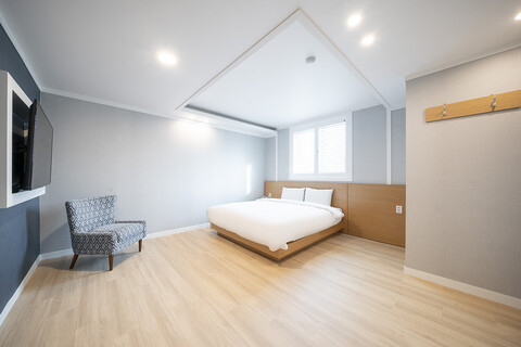 포항 오천 이엔에이호텔(E&A)