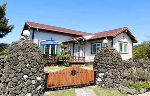 제주 늘푸른하우스펜션