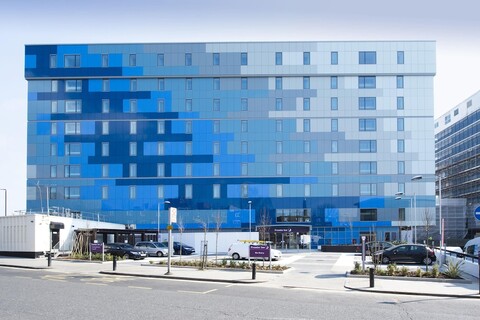 프리미어 인 런던 아치웨이