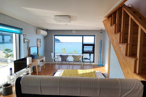 삼척 통유리오션뷰펜션