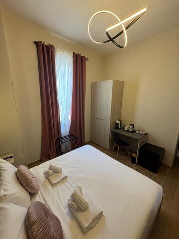 도무스 아비, 레 디 로마