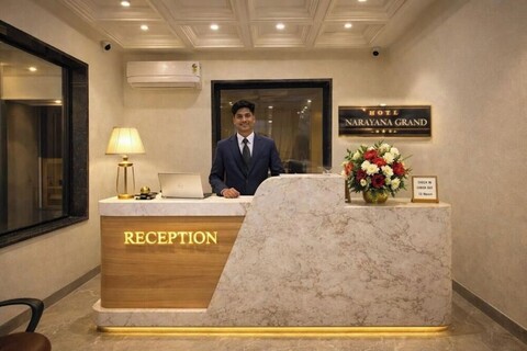 나라야나 그랜드 호텔