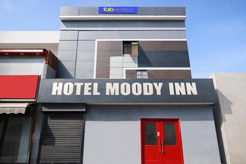 FabHotel Moody Inn Nawada