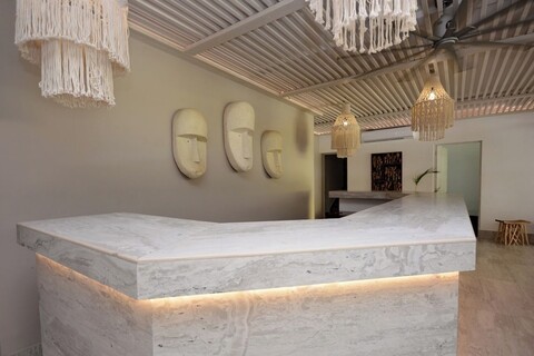 마얀 몽크 스위트