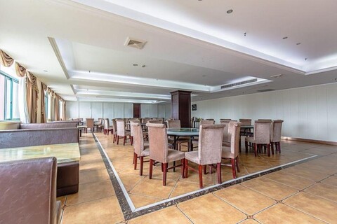 Naisi Business Hostel