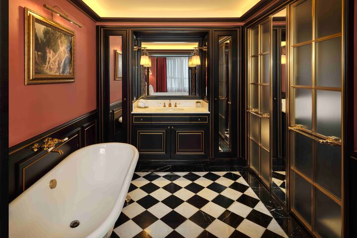 room detail thumbnail 1