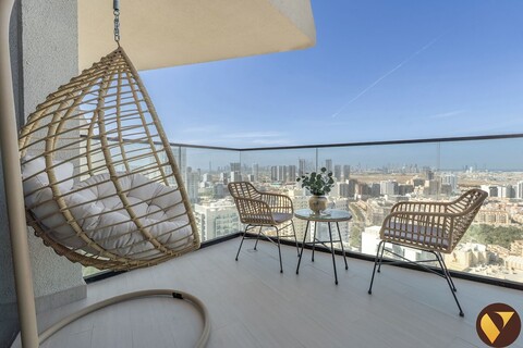 보그 | 빙하티 팬텀 JVC, 서클 몰 근처