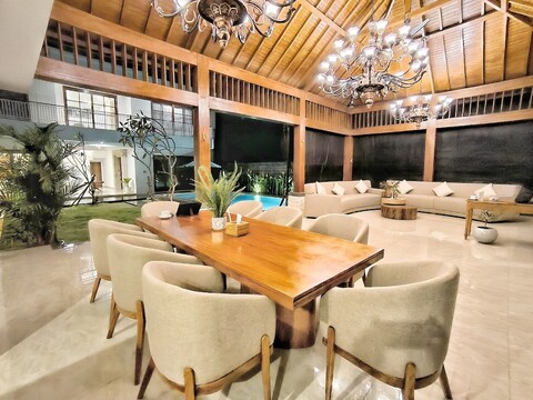 판다와 코브 빌라 바이 ABM