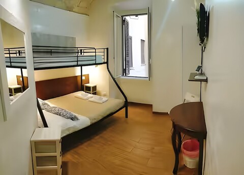 콜로세움에서 몇 걸음 거리의 객실, 웰컴 인 제공