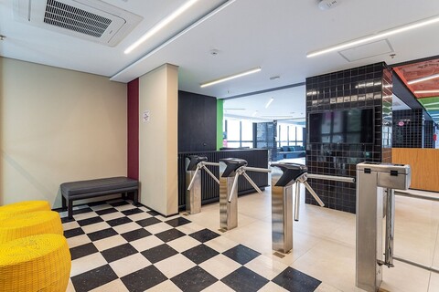 쉐어 페르디지스 바이 비바 - 아파트먼트, 훌륭한 공용 구역, 알리안츠 파르크 근처, PUC에서 몇 걸음 거리