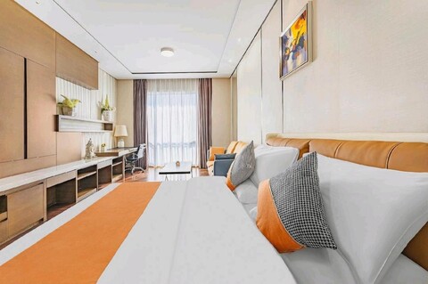 폴리 중후이 인터내셔널 호텔