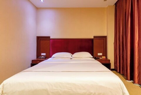 Yinwan Hotel( South China country garden store)