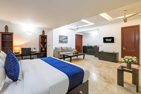 Floryn Stayz-Huda City Centre
