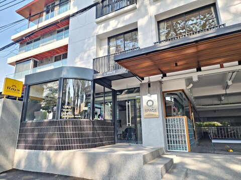 Q 스페이스 사톤 - 나라티왓 18