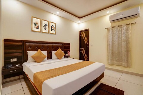 호텔 그랜드 로손 IGI 에어포트