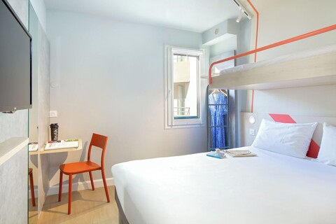 이비스 버짓 툴롱 상트르