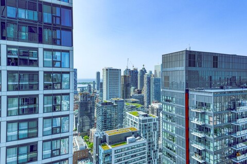 헤이븐 온 베이 - 다운타운