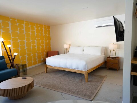 소파 베드, 주방, 수영장 뷰가 있는 슈페리어 룸, 1 킹 베드