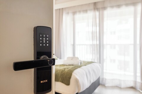 자르딘스의 수영장, 체육관 및 루프탑 - 럭셔리