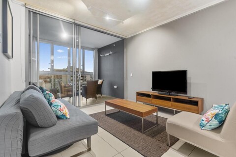 Stylish Apartment with Balcony and Pool