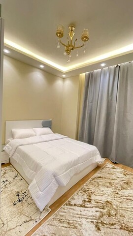 알사와 3베드룸 가든 아파트먼트, 뉴 카이로