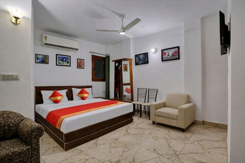 마우리안 엘리트 I 호텔, 하우즈카스