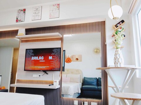 Modern Studio @ Symfoni Nichols w/ WiFi + Pool 