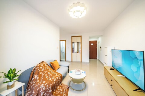 팀스 하이 서비스드 레지던스, 상하이 스타디움 메트로