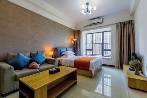 Xizhengjia Apartment (Guangzhou Pazhou Exhibition Wanshengwei Subway Station Branch)