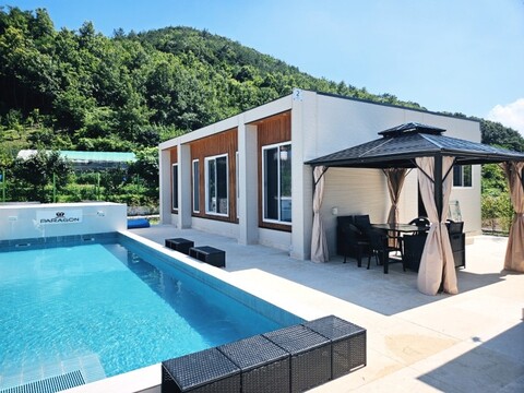 여수 파라곤풀빌라