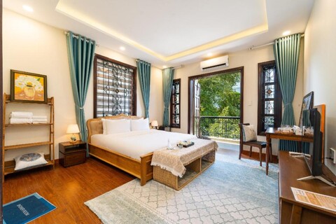 응우옌레홈 – 응우옌딘치에우, 디스트릭트 1