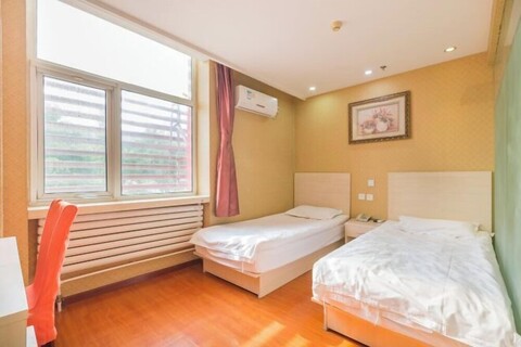 Yucheng E-sports Hotel (Beijing Tongzhou Dongzhimen Hospital)