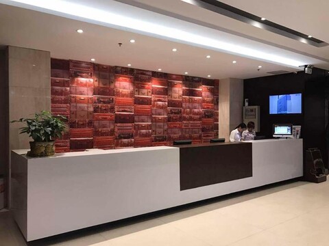 ShengLong Hotel (Chimelong Zhongcun Subway Station Store, Guangzhou)