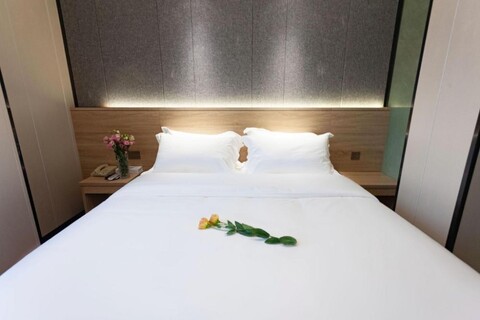 Wenxing Hotel (Guangzhou Beijing Road Pedestrian Street Haizhu Square Subway Station)