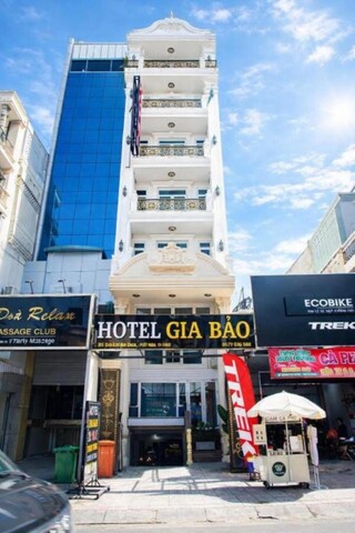 지아바오 호텔 96 호앙호아탐