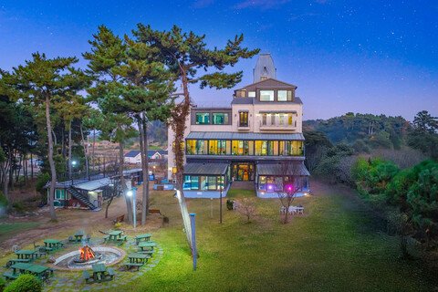 태안 린더버그풀빌라