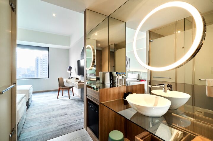 room detail thumbnail 0