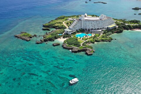 ANA 인터컨티넨탈 만자 비치 리조트 바이 IHG