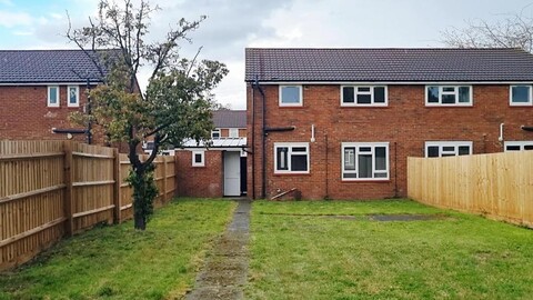 스페이셔스 킹 앤 더블 룸, 가든, 히드로