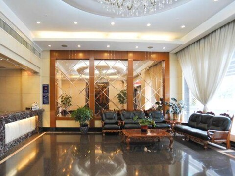 Zhonghuan Hotel