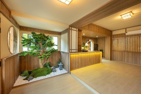 SHIN Shi-O Mori Dom Mueang