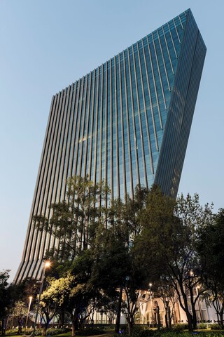 알렉산더 호텔, 더 리딩 호텔스 오브 더 월드 멤버