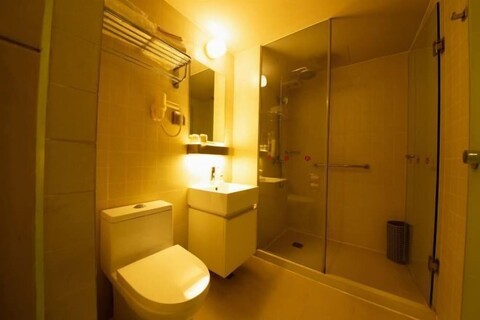 Jinjiang Inn Select (Xi'an East Second Ring Xinjiamiao Metro Station)