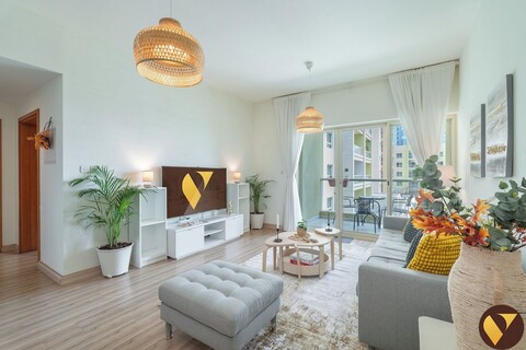 보그 | 알 알카 그린스, 몰 오브 디 에미리트 근처