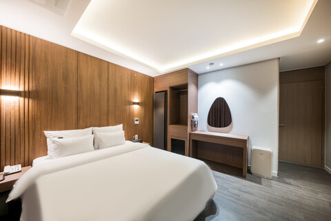 전주 서신동 투썸스테이